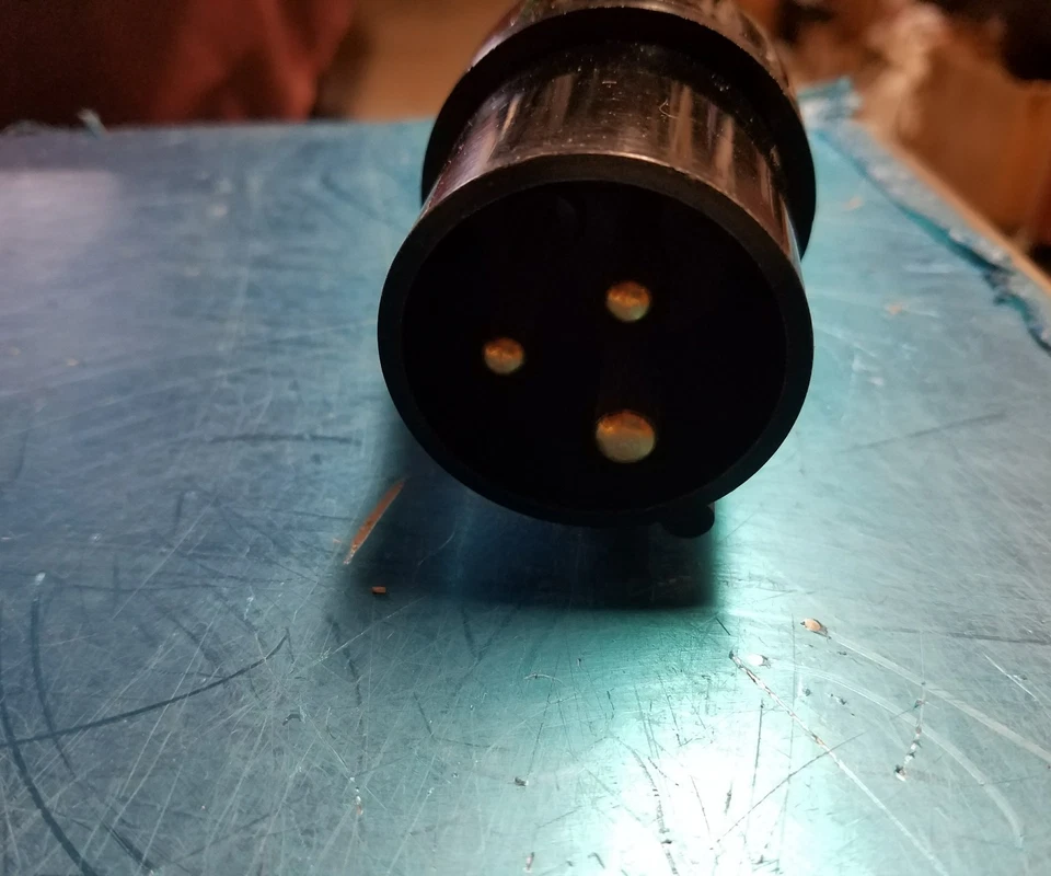 WALTHER 215306SW--16A 230V Industrial Plug - IP44 Black - Image 2 of 2