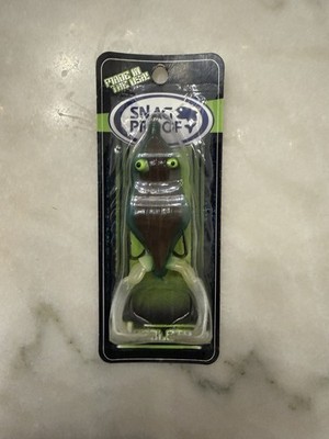 Snag Proof Wobletron Topwater Frog Lure Green Brown White 1/2 oz Weedless