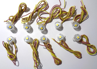 Brawa 94700, 10x LED-Beleuchtungssockel, warm weiß, bis 19 V Spannung, Neu OVP