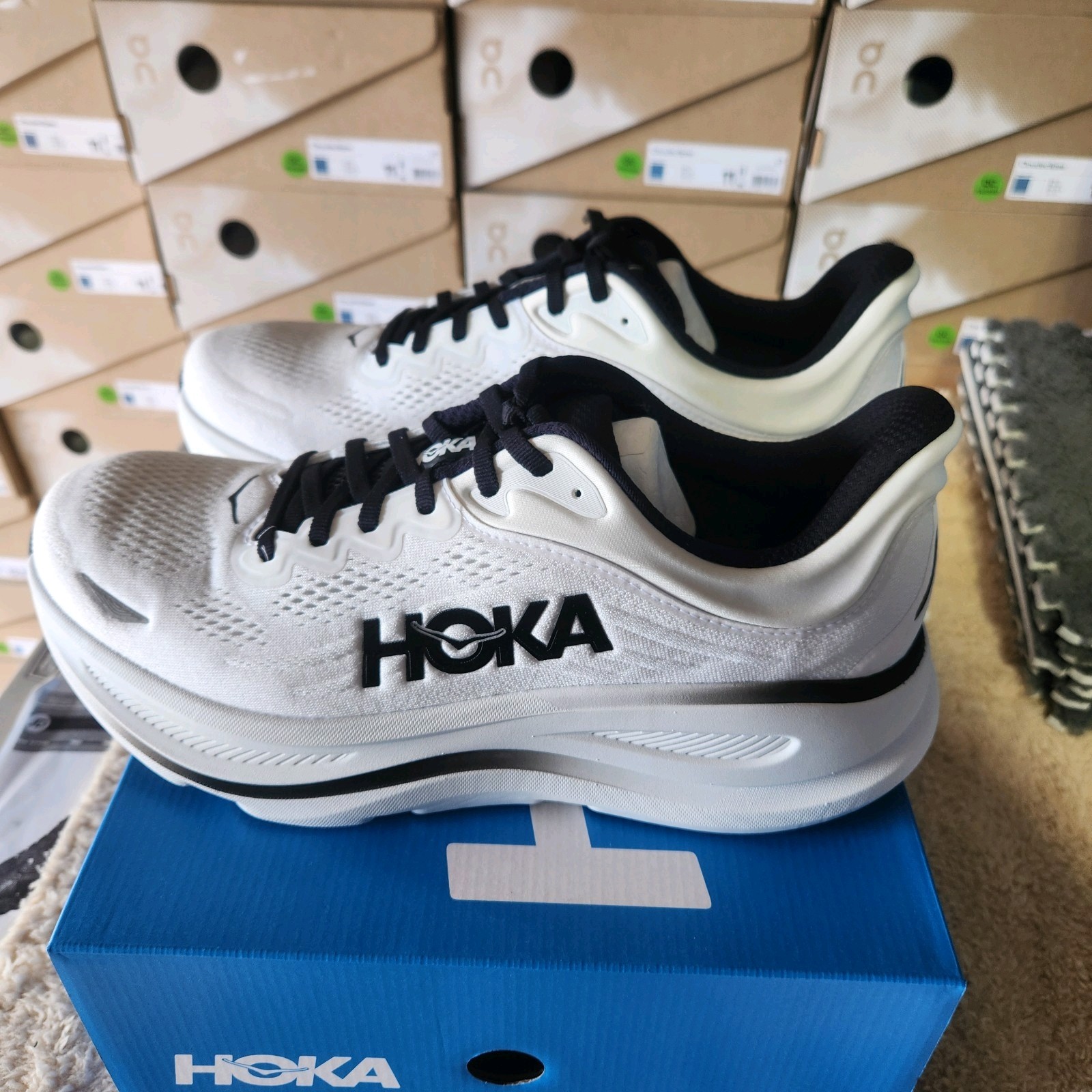 Hoka One One Bondi 9 Running Shoes in White Black Size 13D