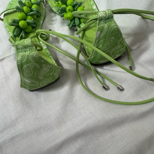 Schutz Sasha Embellished Thong Sandals Size 7.5 Green Beach Summer Resortwear - Picture 6 of 10