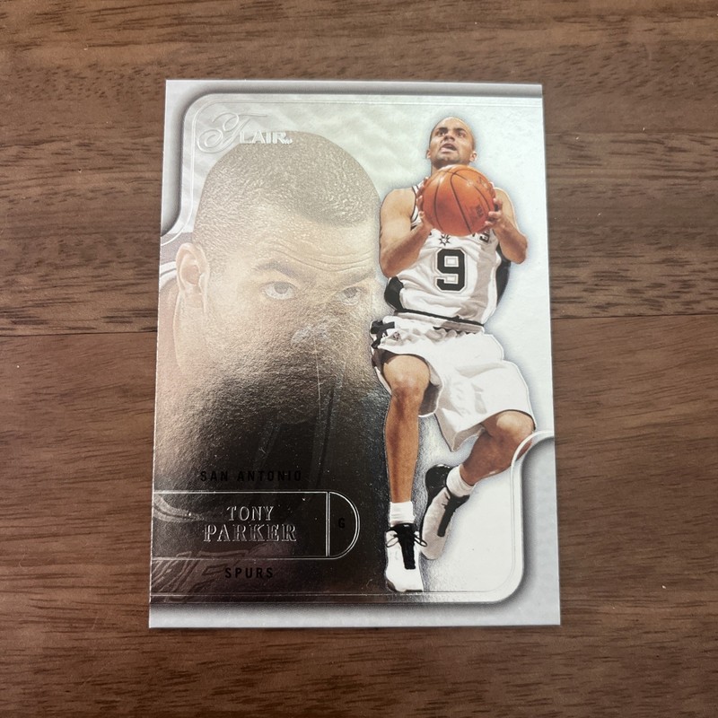 2003-04 Flair - #32 Tony Parker