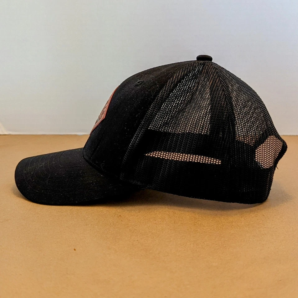 USCAPE CLEVELAND OHIOFAUX CUERO DIAMANTE CAMIONERO SOMBRERO AJUSTABLE NEGRO Foto 3 de 4