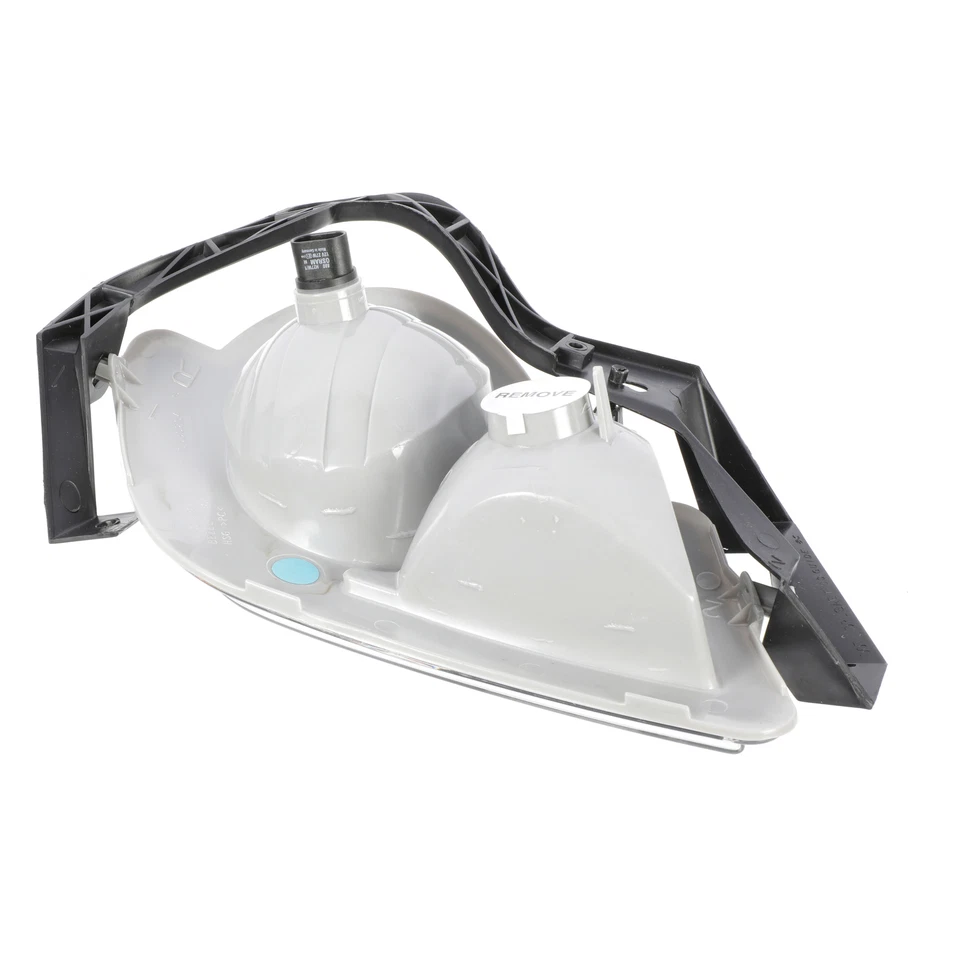 原始设备制造商全新 02-06 雪佛兰雪崩前雾灯乘客侧 15040362 — 第 3/4 张图片