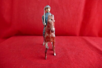 PLOMB CBG-MIGNOT DRAGON EN CAPOTE A CHEVAL BB5