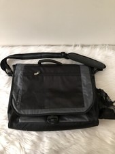 Franklin Covey Zane messenger 15