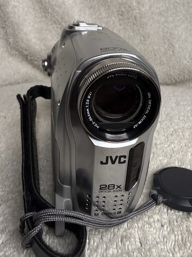 Videocámara digital JVC GR-D347U 28x óptica hiper zoom con cable de CA - Imagen 8 de 10