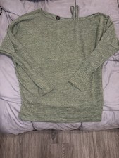 Women s Size Medium Off Shoulder Sweater In Green