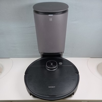 Ecovacs Deebot Ozmo T8 AIVI Robot Vacuum and Mop