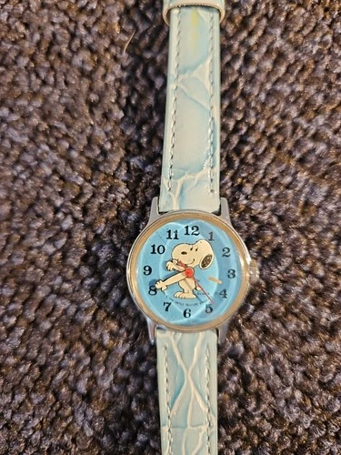 WORKING Vintage Timex Snoopy Moving Hands Blue Wind-Up Mechanical Watch 1958