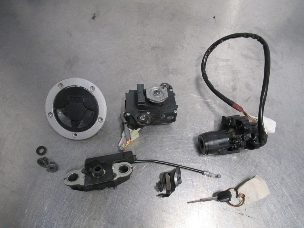 CCページ EB1263 2018 18 KAWASAKI NINJA ZX-6R IGNITION LOCK AND KEY SET | eBay