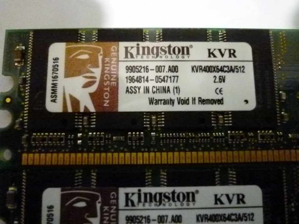 Hynix and Kingston 4 x 512 MB (Total 2GB) PC2-5300U-555-12 & KVR400X64C3A RAM - Image 2 of 4