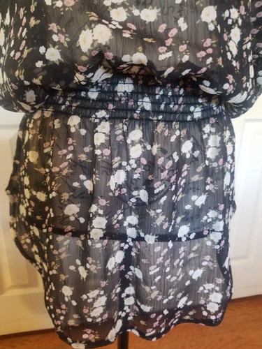 Express Top Medium Black Sheer Floral Blouse ShSlvs Elastic Waist Ruffle EUC - Picture 7 of 13