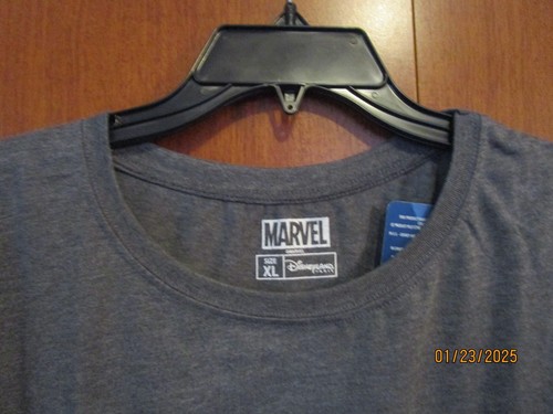 Nueva Camiseta Disney París Marvel Vengadores Campus Miembros del Elenco XL Poli Algodón C 48 L28 - Imagen 2 de 8