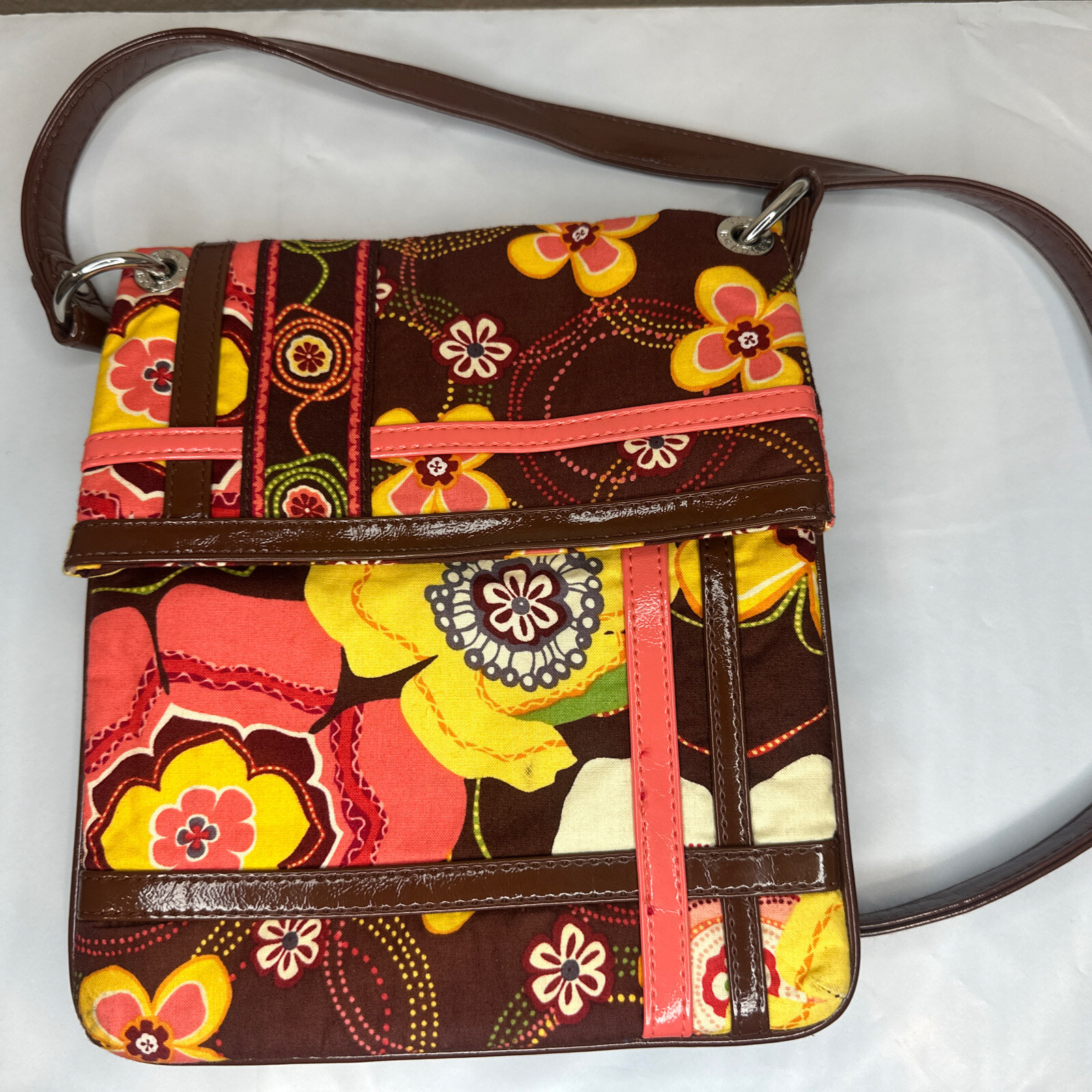 Vera Bradley Buttercup Flipster Crossbody Slim Purse 8x9.5 EUC Hipster Bag