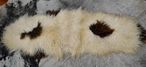 A Cascade of Natural Curls -Double Length Brown & White Icelandic Sheepskin Rug - Picture 4 of 10