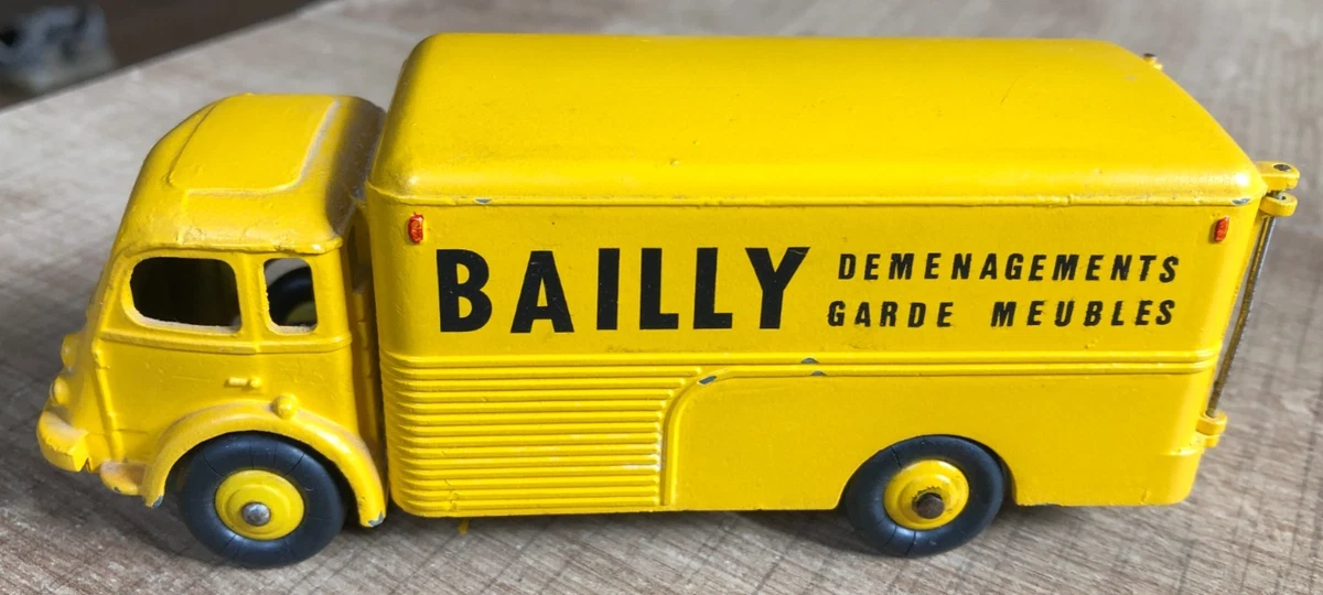 Dinky Toys 1/43 Ancien #33 – Simca Cargo Calberson – Sans Boîte – Collection
