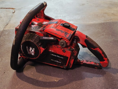 #ad 1973 HOMELITE VI 200 RARE Vintage Chainsaw 57cc TERRY CANADA Tillotson HS $200.00