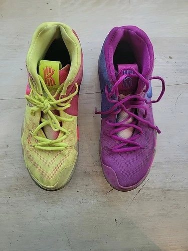 Size 10 - Nike Kyrie 4 EP Confetti