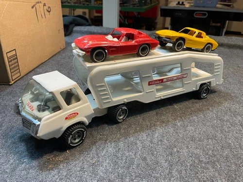VINTAGE Tonka Motor Mover Car Hauler with Red Yellow Chevrolet Chevy Corvette