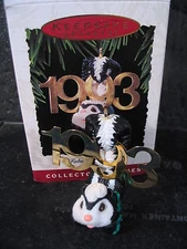 Hallmark Ornament 1993 FABULOUS DECADE Skunk Ser#4 MIB