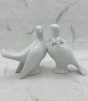 Vintage MCM White Porcelain Doves Love Birds 5.75  Roses Scroll Pattern Wings