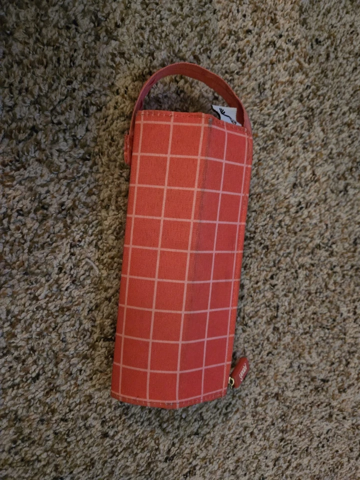 Lote de 8 bolsas de viaje/aseo que incluyen Schwarzkopf, Axe, Yoobi y Honey Love Foto 2 de 4