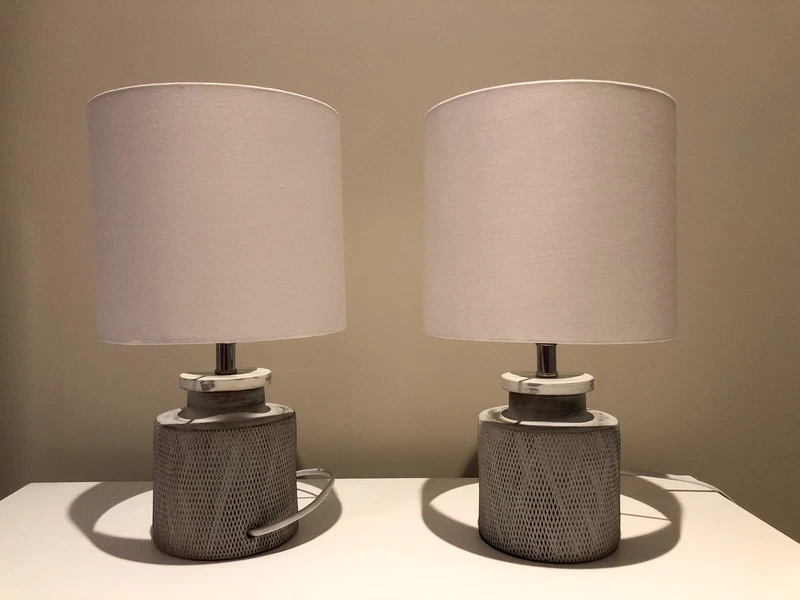 casey mini table lamp