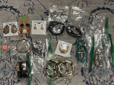 Large Mixed Lot of Costume and Jewelry Bracelet, Necklaces, Earrings - Image 1 of 4