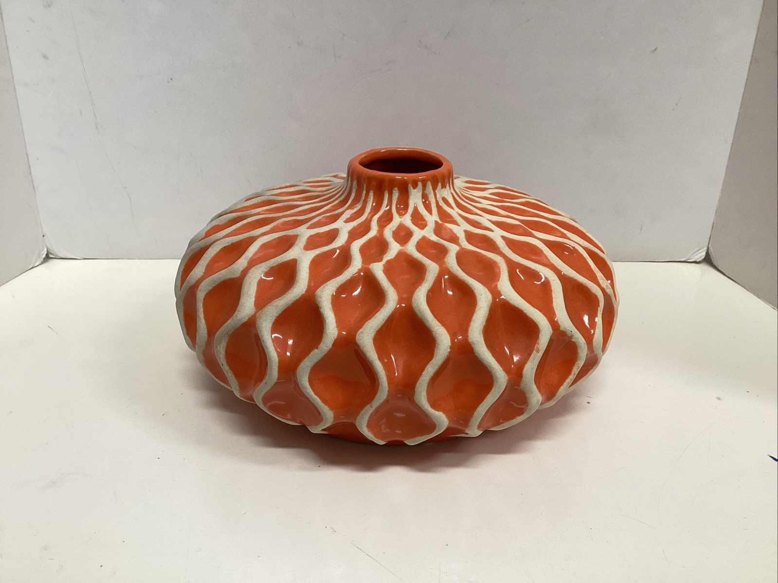 bed bath beyond IMAX  Agatha  ceramic vase orange/white wavy pattern