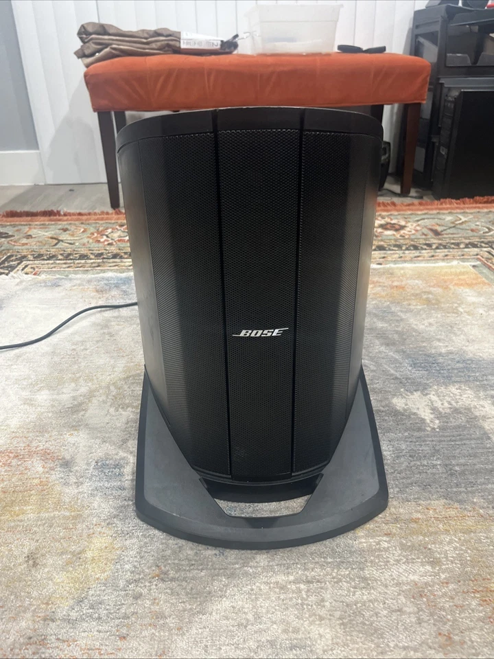 Bose L1 Compact Portable Line Array System Speaker - Image 2 of 4