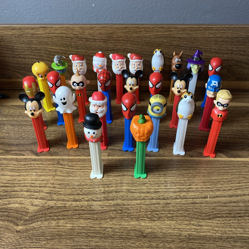 vintage pez dispensers lot (27) Total - Picture 1 of 6