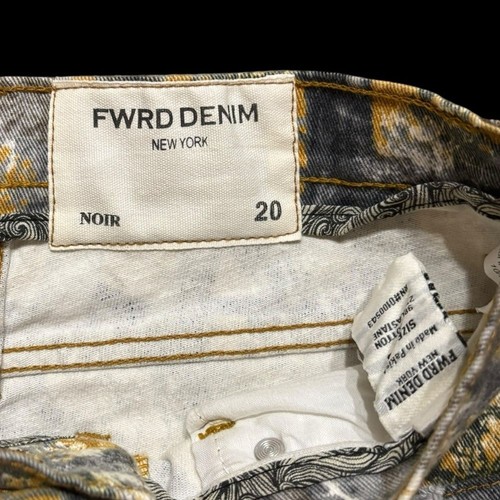 FWRD Denim Boy’s Distressed Camo Shorts-size 20 - Picture 3 of 9