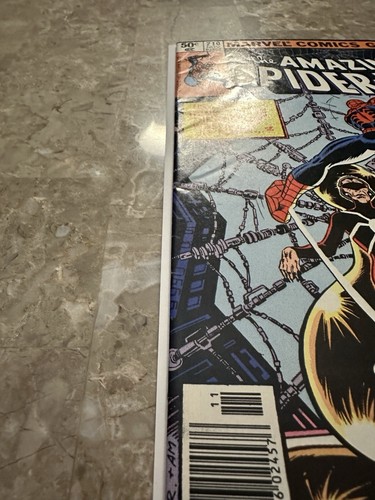 Quiosco Amazing Spider-Man #210 en estado bastante bueno - 7,5 (1980 Marvel Comics) - 1st Madame Web - Imagen 14 de 24