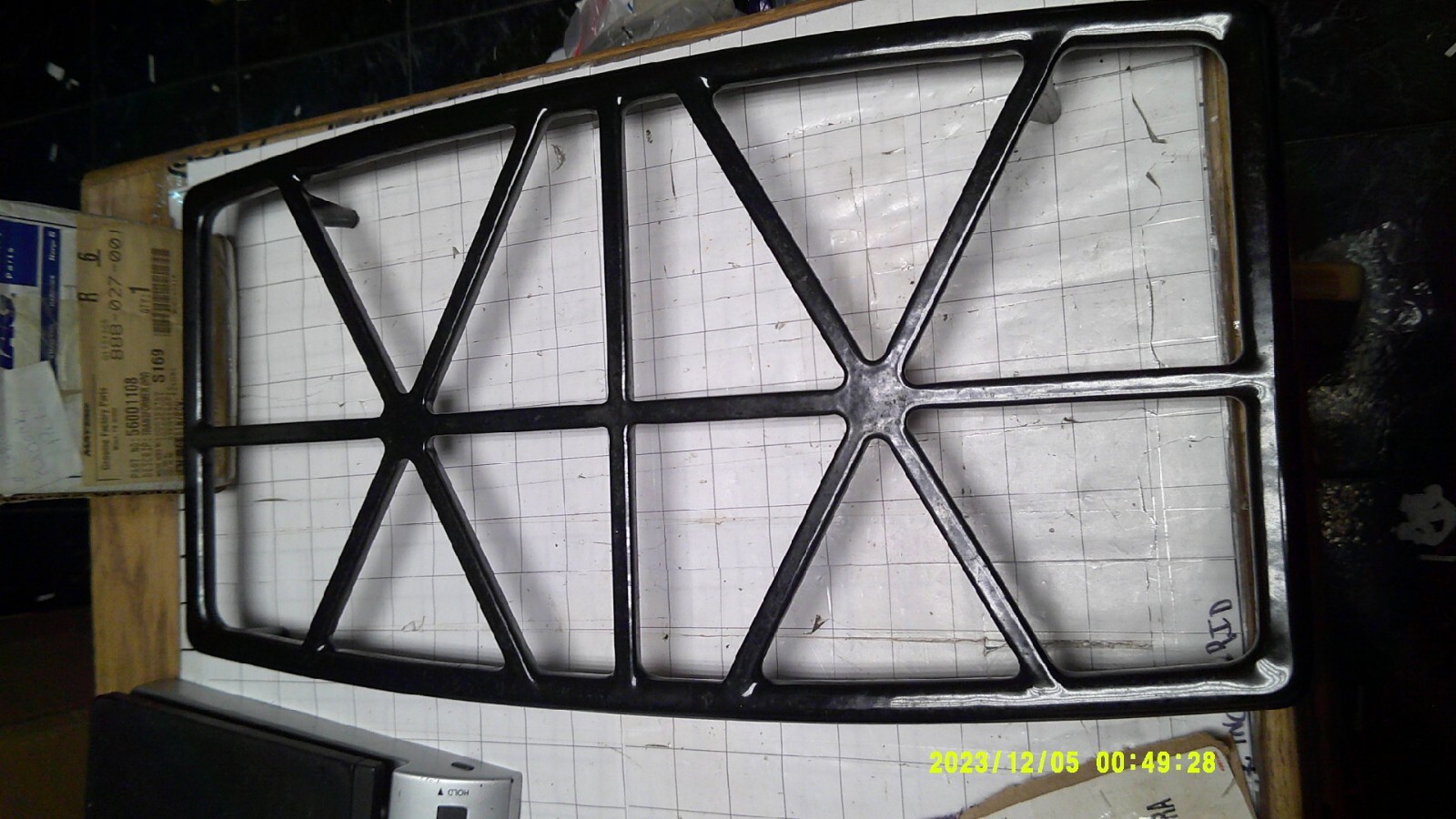 3191485 KitchenAid gas cooktop grates set of 2 1 missing 1 pad See pix