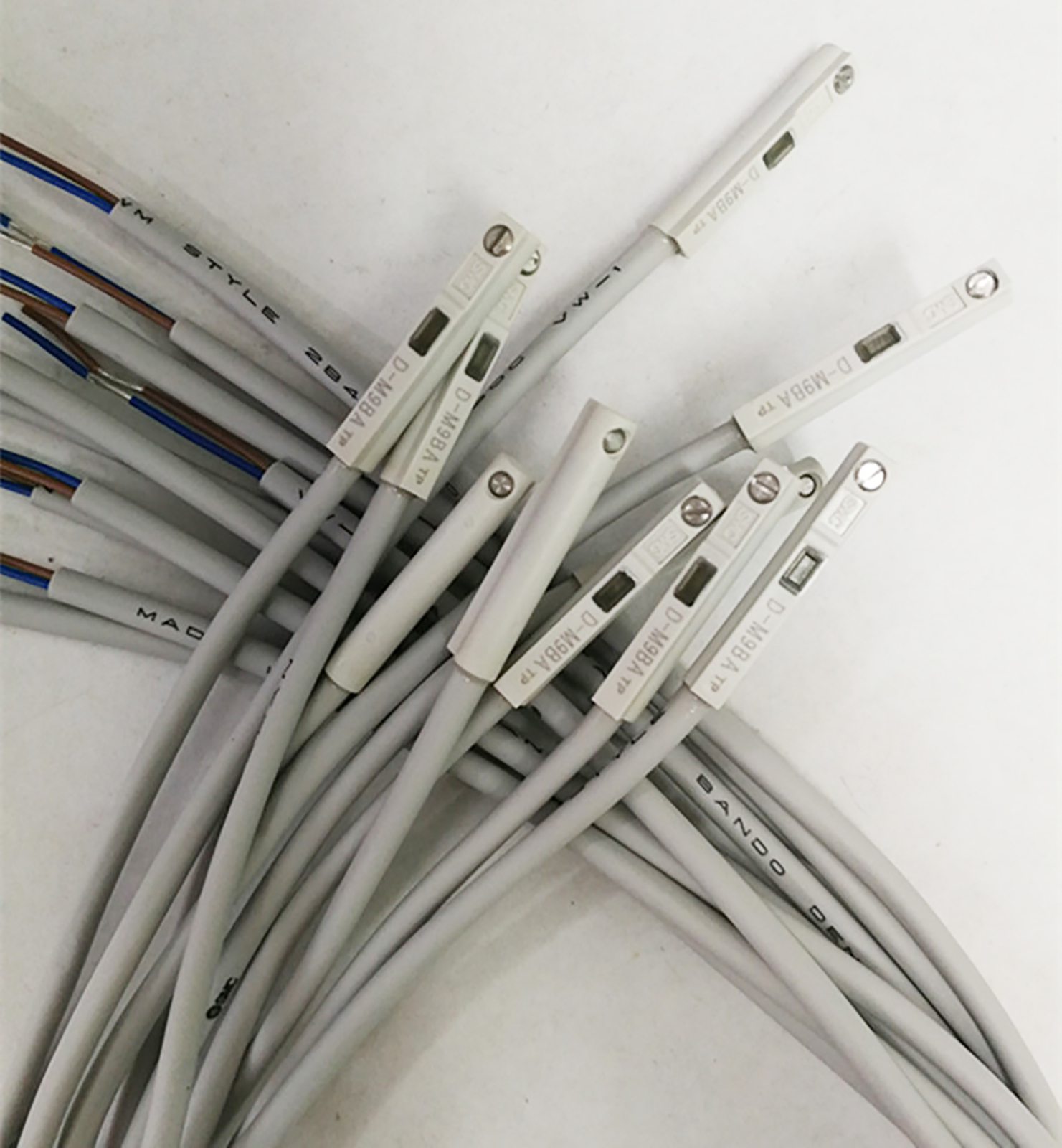 SMC D-M9BAVL Magnetic Switch New✦Kd