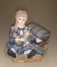 Boyds Dollstone Figurine, JENNIFER WITH PRISCILLA – THE DOLL IN THE ATTIC, #3500