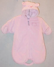 CARTERS INFANT GIRLS TEDDY BEAR SNOWSUIT/ BUNTING SIZE 0-6 M EXCELLENT CONDITION