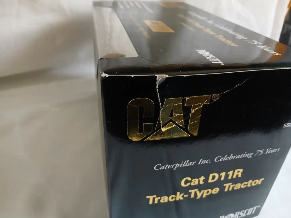 Tractor Norscot 55062 CAT D11R 75 aniversario dorado fundido a presión modelo escala 1:50 Foto 4 de 4