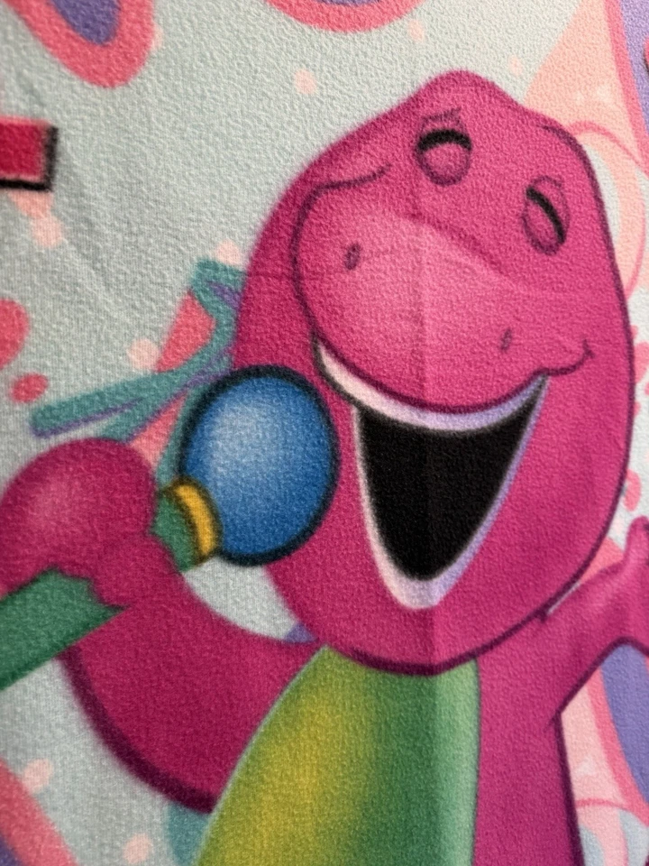 Винтажное музыкальное флисовое одеяло Barney Y2K - Изображение 2 из 4