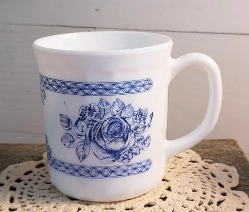 Milk Glass ARCOPAL France Honorine Tea Coffee Mug White and Blue Floral Cup 8 Oz