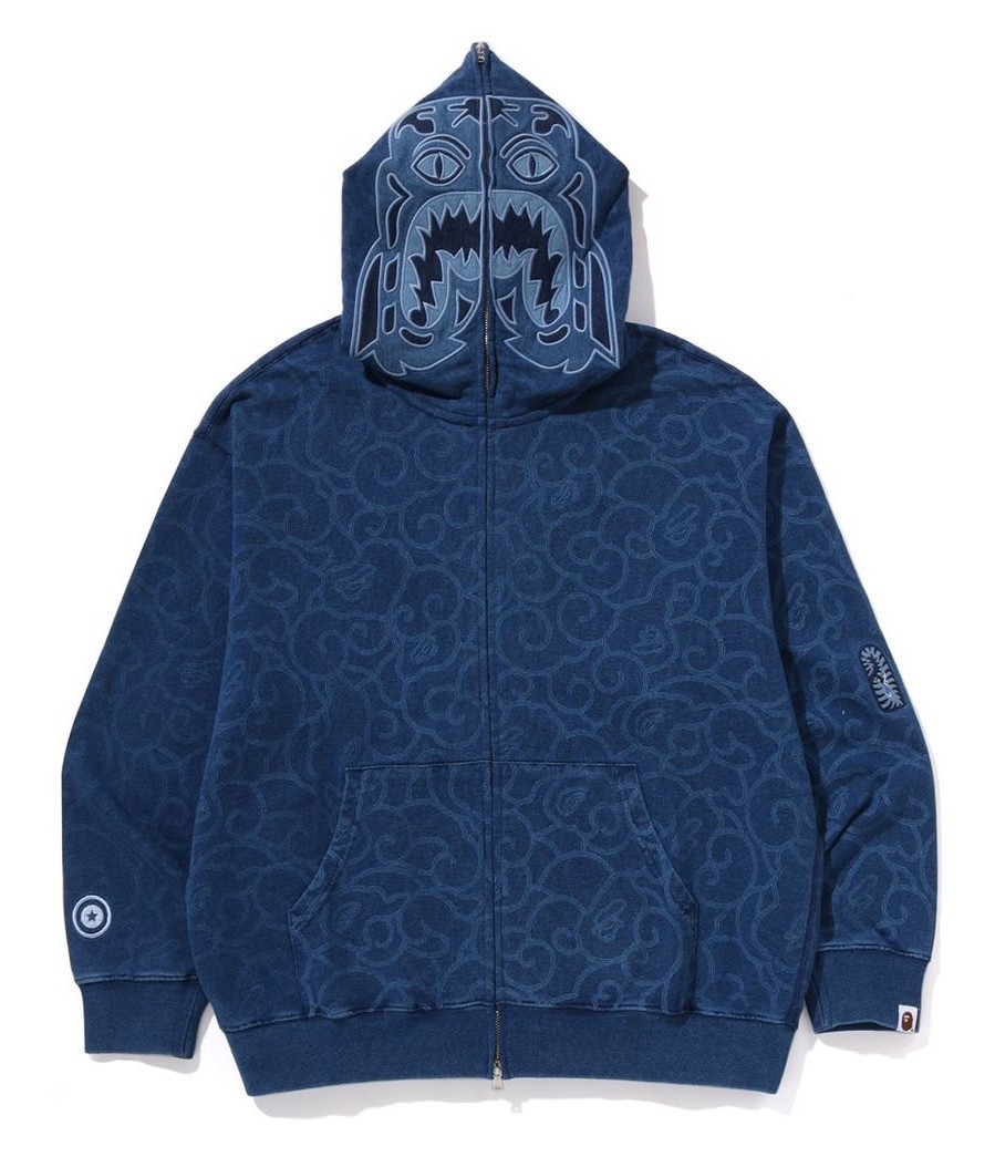 A BATHNIG APE Men's CLOUD CAMO TIGER UPCYCLED RELAXED FIT FULL ZIP