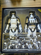 Hot Toys Star Wars Force Awakens Stormtrooper 2-Figure Set MMS319