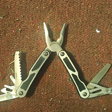 Edelstahl Multitool Zange klappbar Multi-Tool, silber/schwarz, 3 Zoll Klinge