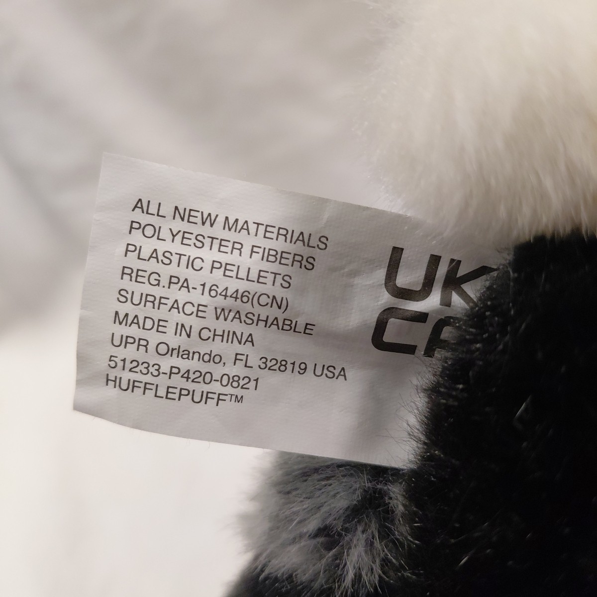 Harry Potter Hufflepuff Badger Plush Wizarding World Universal Studios w/Scarf 