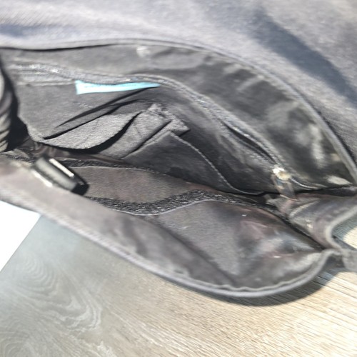 Piquadro Black Crossbody Shoulder Bag Murse 10"x11" Magnetic Closure Mens Womens - Picture 13 of 23