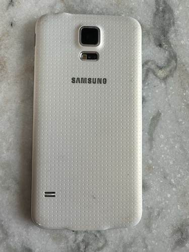 Samsung Galaxy S5 16GB White (Cracked Screen) - Afbeelding 2 van 10