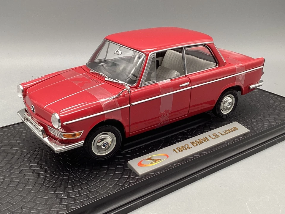 Modellautos 1:18 Signature Models BMW LS Luxus 1962 in OVP - Bild 2 von 4