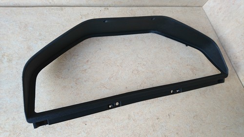 BMW E30 Rahmen Abdeckung Amaturenbrett Kombiinstrument 1 368 872