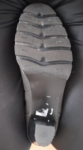 Schwarz-graue Kunstleder 👢 Stiefeletten, 8 cm Absatz, Gr. 42 passt bis Gr. 43 - Bild 20 von 24